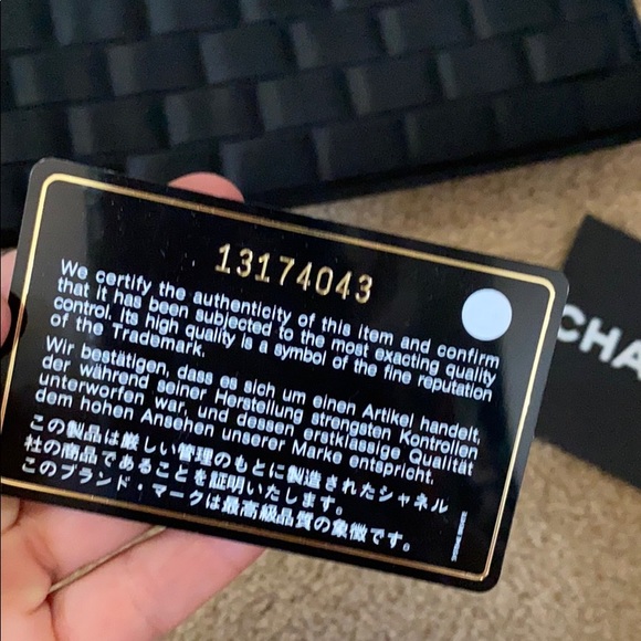 Brand new authentic will not negotiate - Picture 5 of 7